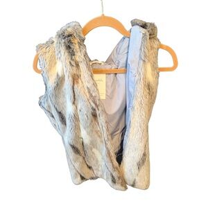 Women’s Size M Aéropostale faux fur vest